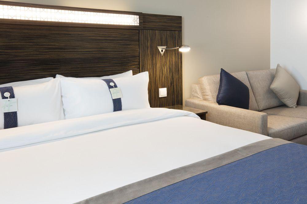 Holiday Inn Express Dubai Safa Park, An Ihg Hotel 外观 照片