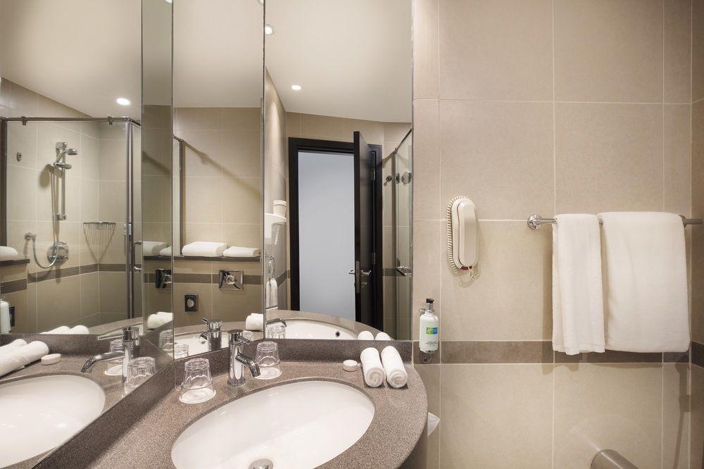 Holiday Inn Express Dubai Safa Park, An Ihg Hotel 外观 照片